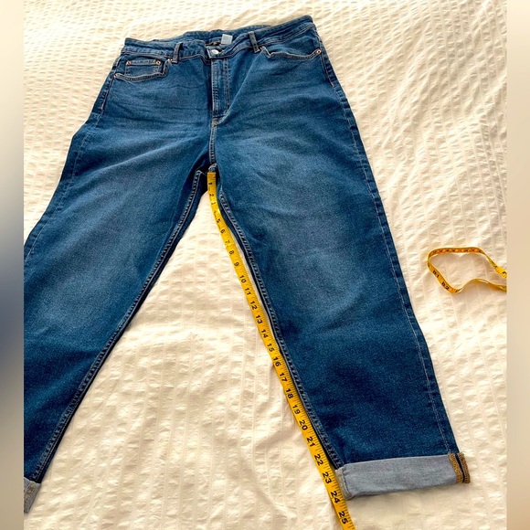 sz 16 H&M turned up mom's jeans NWT very trendy this Fall - Picture 5 of 13